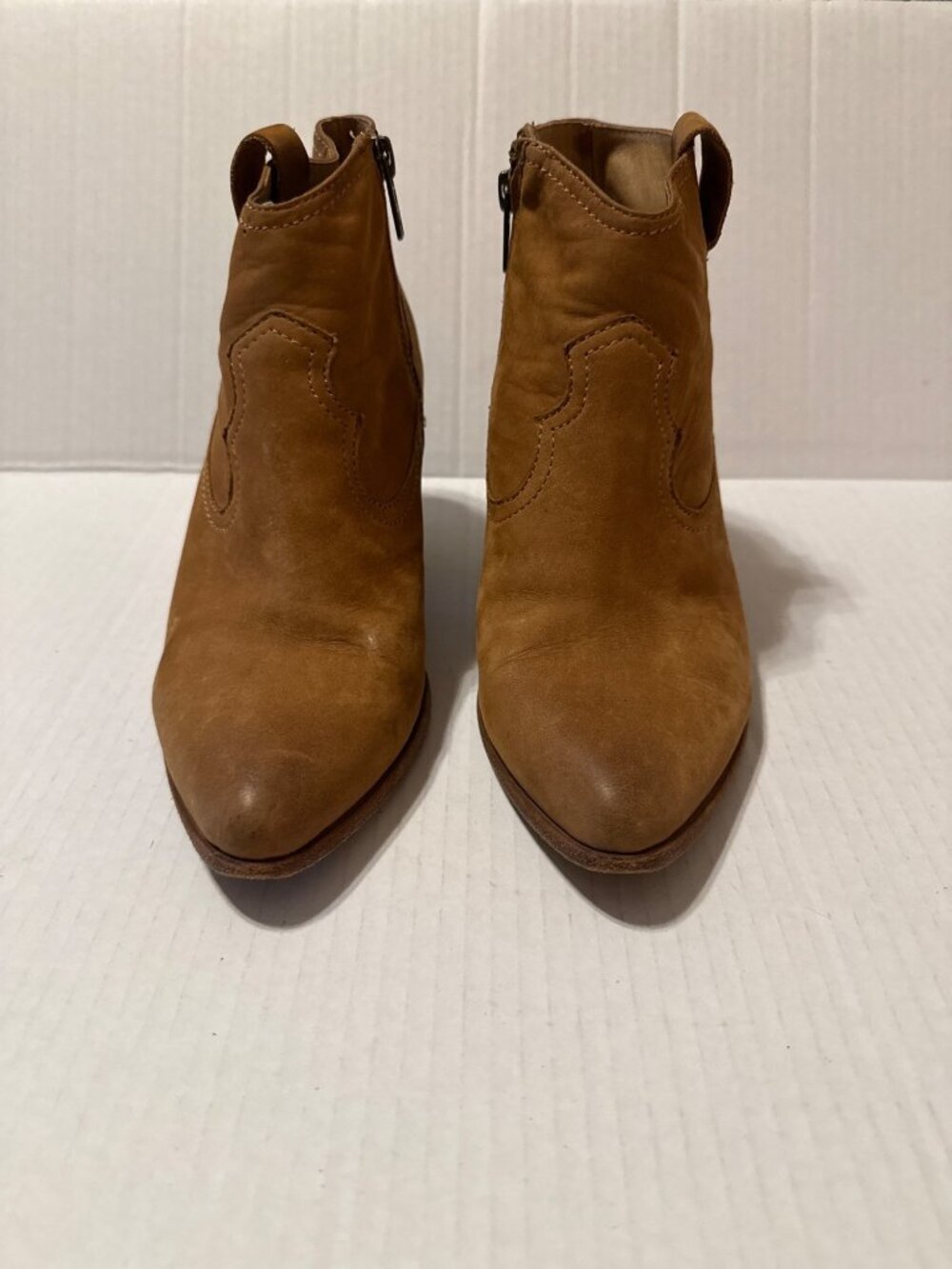 Frye Women Reina Booties Suede Leather Zipper Ankle Western Boots Sz 7.5